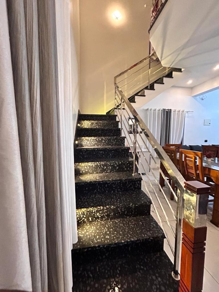 Enocean Homestay Cseráj-part Kültér fotó